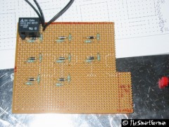 Die ersten Bauteile bestückt