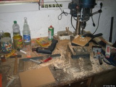 Die Sägespäne sammeln sich