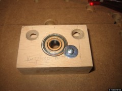 Und mit einer Schraube gesichert