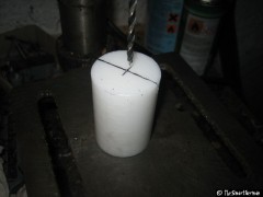 Mit einem 3mm Vorbohren