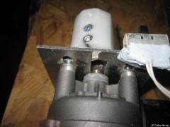 Die Motorbefestiung von hinten