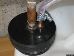 Die Rohrleitungen verklebt